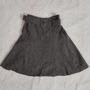 Grey plaid knee length skirt with matching belt